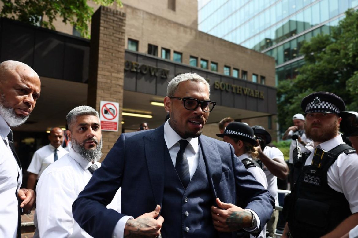 2025-06-20T093921Z_1706218137_RC296FAK3RHV_RTRMADP_3_MUSIC-CHRIS-BROWN-BRITAIN-CRIME